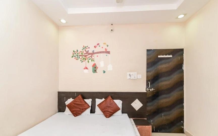 Hotel Rameshwaram Ujjain Zewnętrze zdjęcie